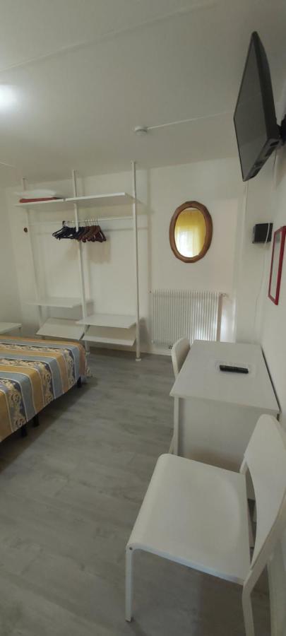 Hotel Casa Popi 马尔切西内 外观 照片