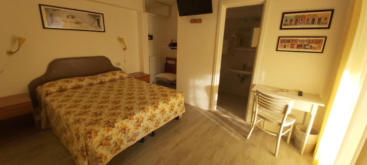 Hotel Casa Popi 马尔切西内 外观 照片