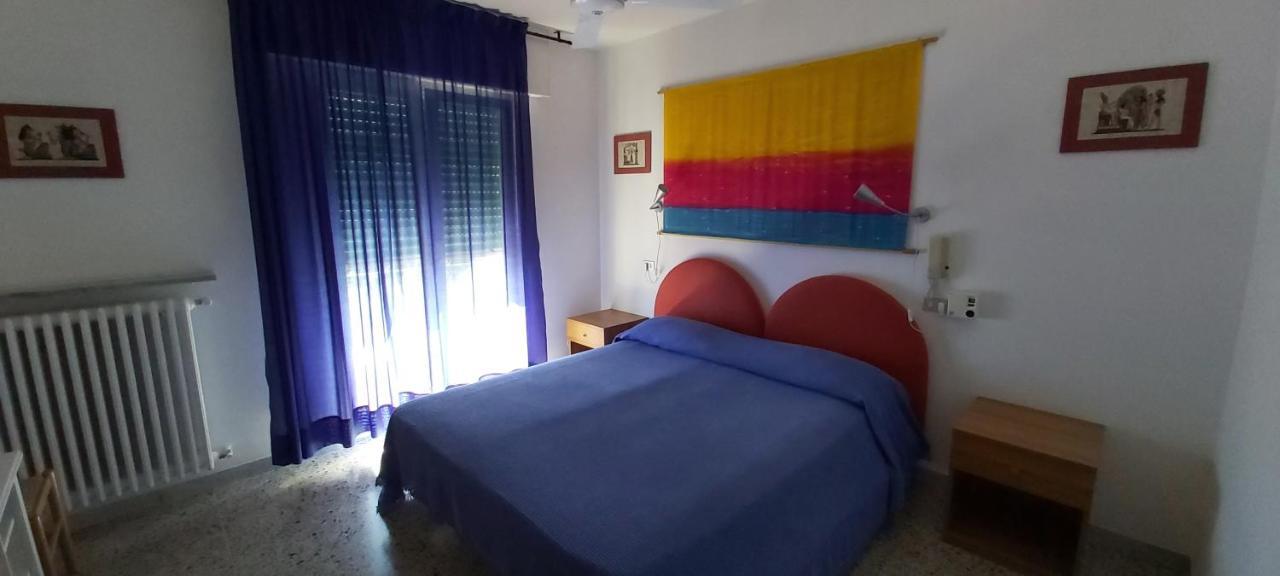 Hotel Casa Popi 马尔切西内 外观 照片
