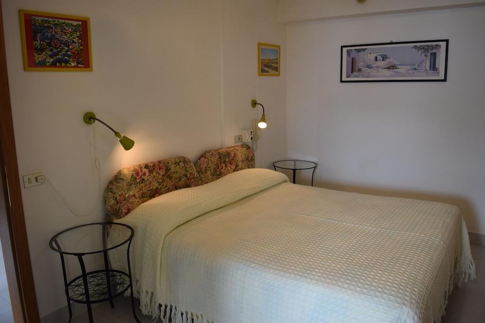 Hotel Casa Popi 马尔切西内 外观 照片