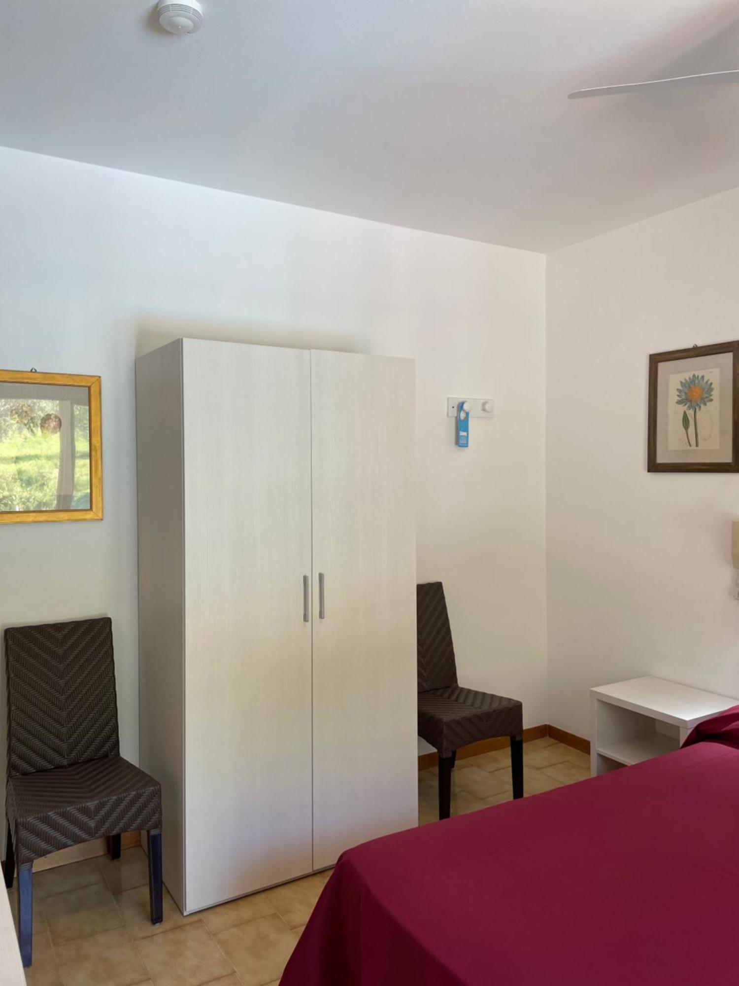 Hotel Casa Popi 马尔切西内 外观 照片