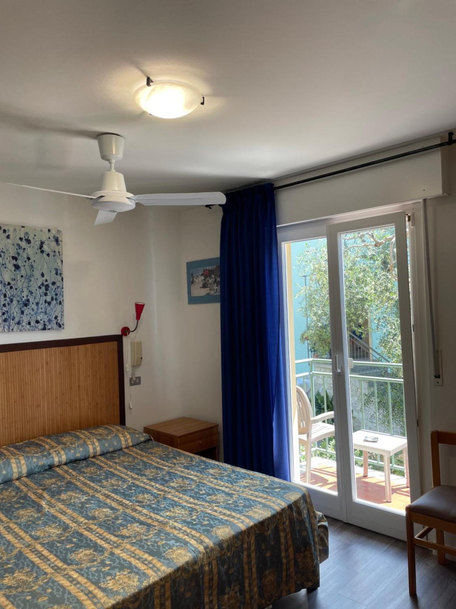 Hotel Casa Popi 马尔切西内 外观 照片